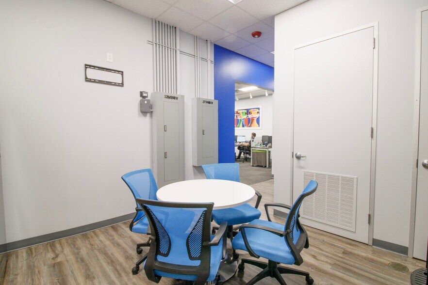 More Photos Of 350-400 Promenade Way, Sugar Land Unknown For Lease