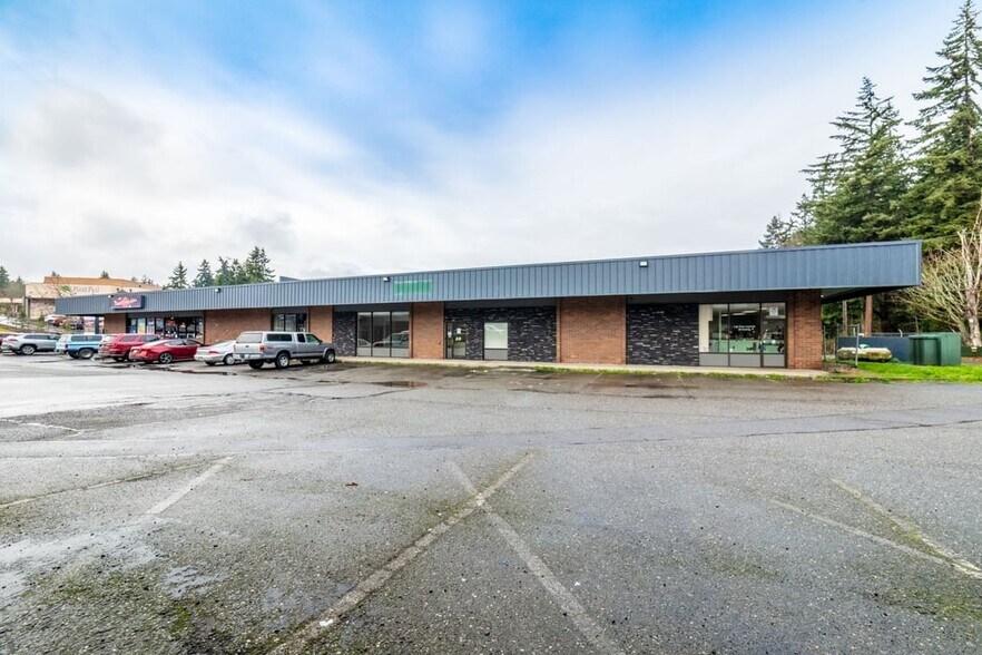 More Photos Of 1605 E Front St, Port Angeles Storefront Retail Office For Lease