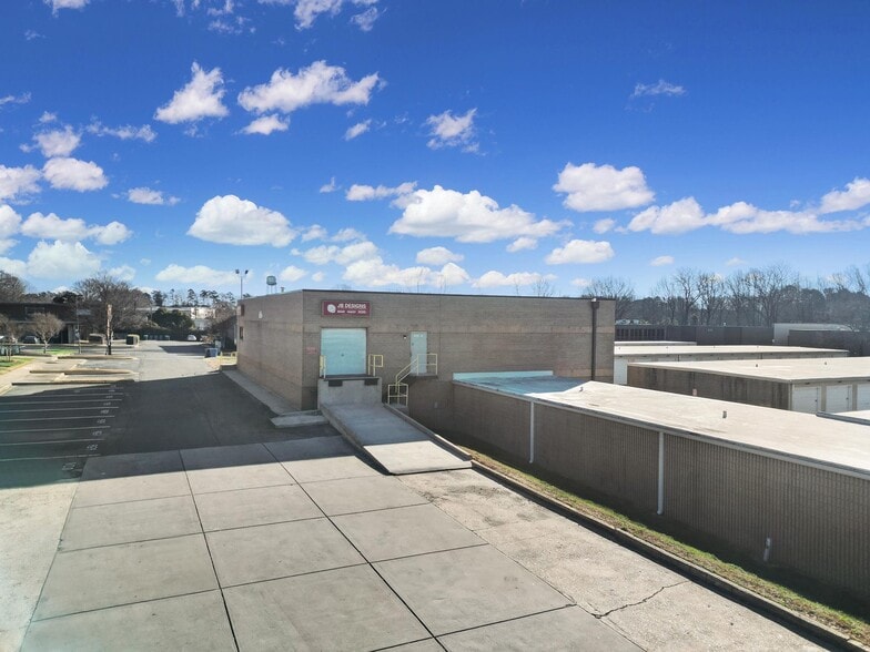 Primary Photo Of 656 Matthews Mint Hill Rd, Matthews Self Storage For Lease