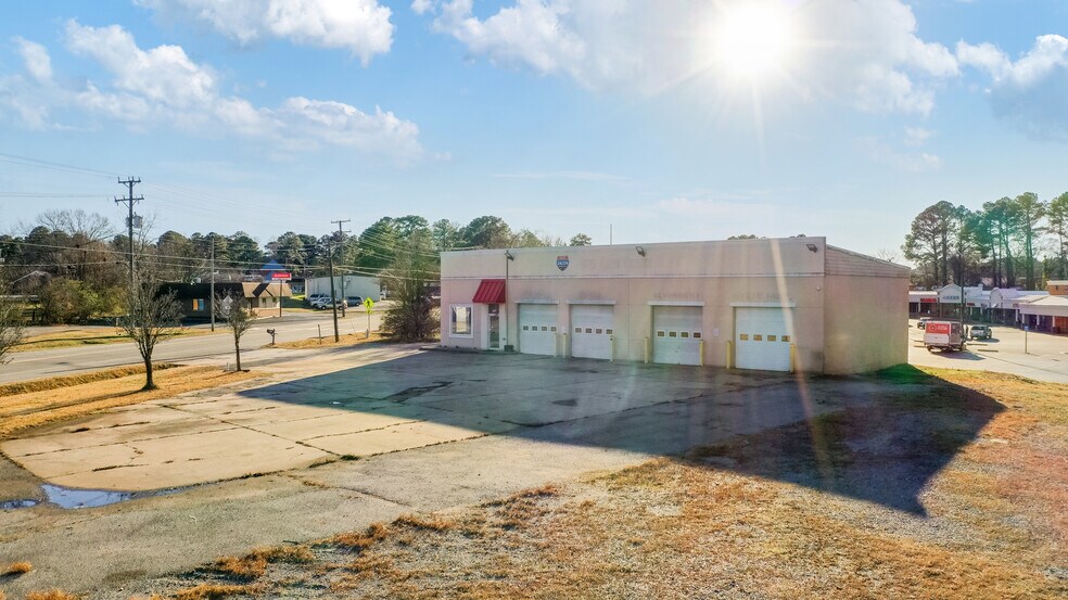 More Photos Of 811 W Constance Rd, Suffolk Flex For Sale