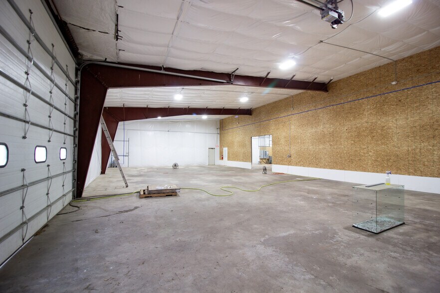 More Photos Of 6924 Peck Rd, Eaton Rapids Industrial For Sale