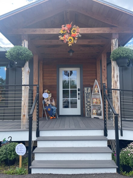 More Photos Of 7 Ferry Rd, South Hero Storefront For Sale