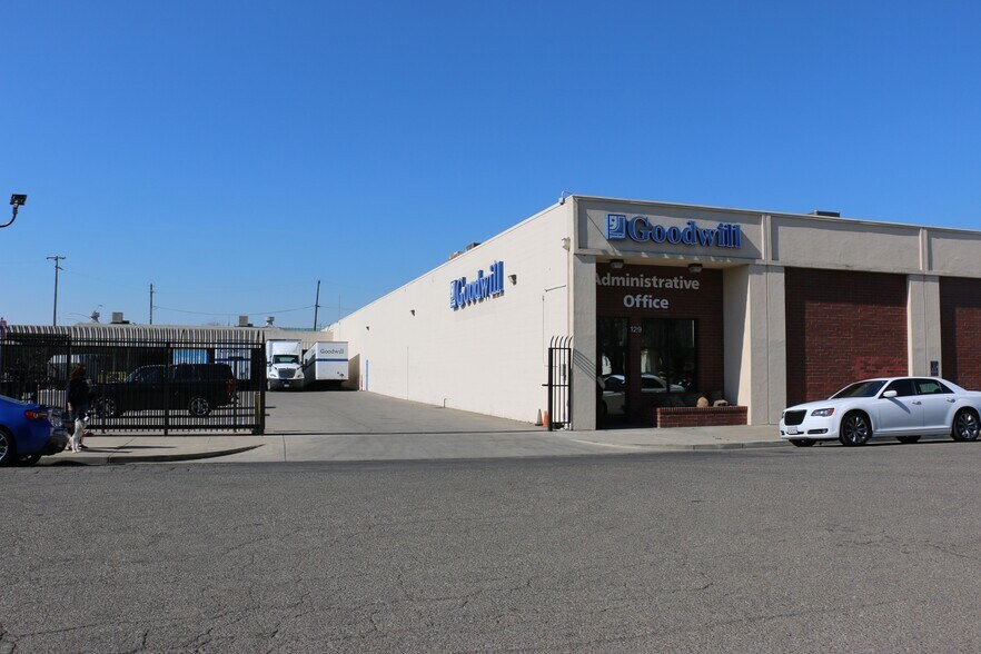 More Photos Of 129 S Grant St, Stockton Warehouse For Sale