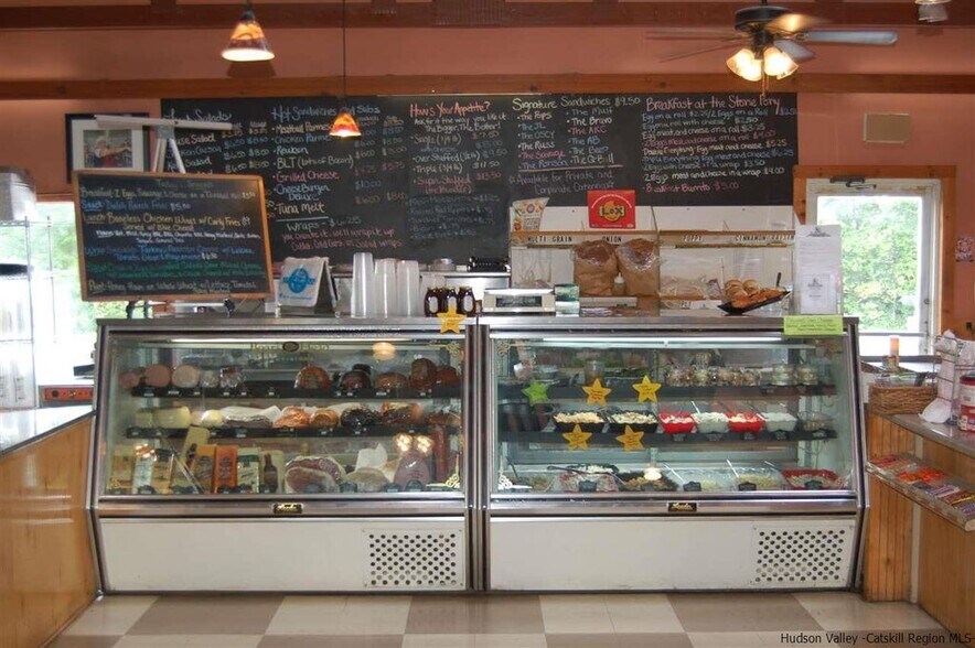 More Photos Of 963 Kings Hwy, Saugerties Restaurant For Sale