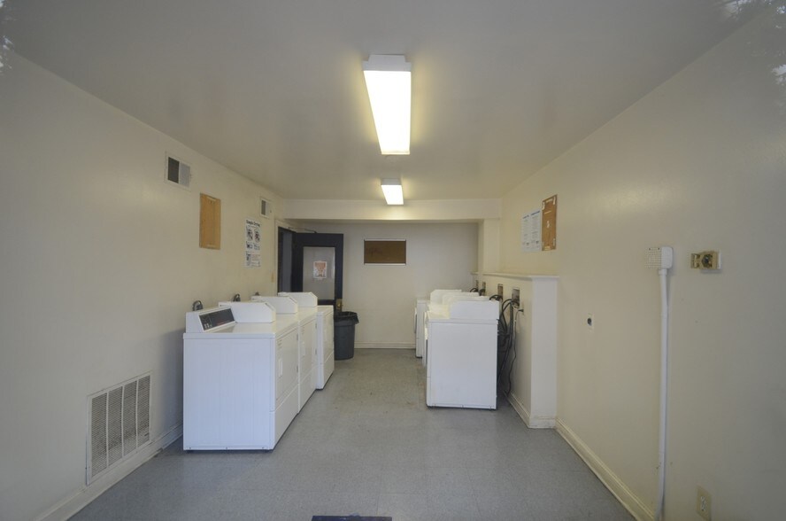 More Photos Of 500 W Franklin St, Baltimore Apartments For Sale