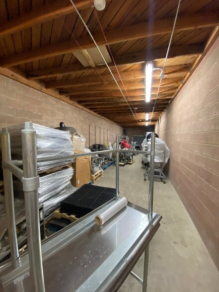 More Photos Of 44820 Yucca Ave, Lancaster Warehouse For Sale