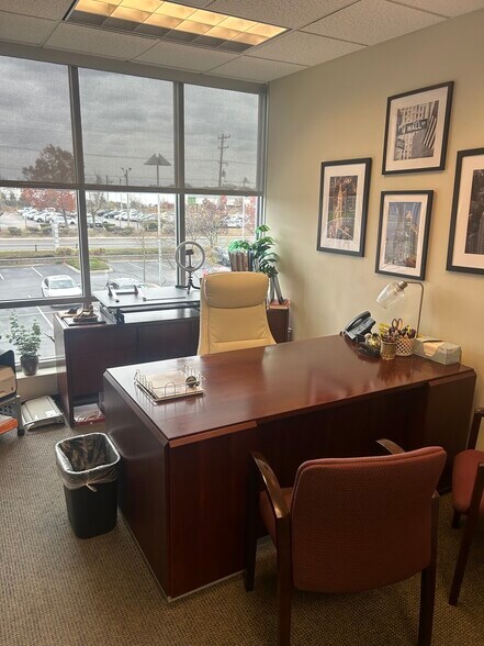 More Photos Of 935 Jefferson Blvd, Warwick Office For Lease