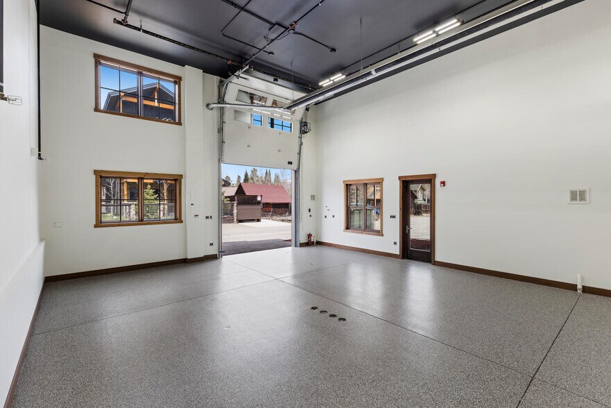 More Photos Of 211 Main St, Frisco General Retail For Sale