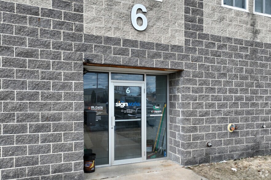 More Photos Of 6 New Pasture Rd, Newburyport Service For Lease