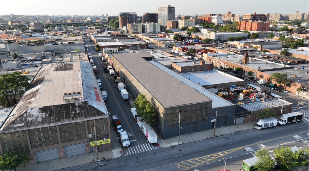 More Photos Of 1181 Oak Point Ave, Bronx Warehouse For Lease