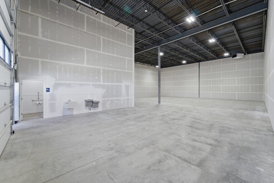More Photos Of 1548 American Way, Payson Warehouse For Lease