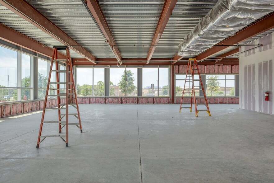 More Photos Of 12601 Metric Blvd, Austin Office For Sale