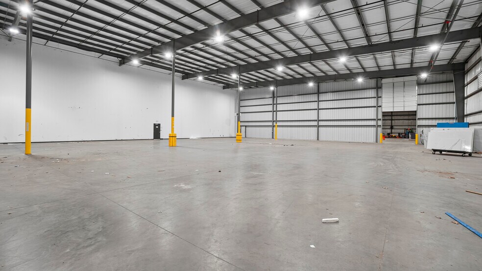 More Photos Of 106 Jeffrey Way, Youngsville Industrial For Lease