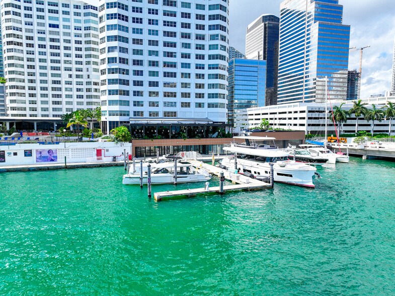 More Photos Of 801 Brickell Bay Dr, Miami Apartments For Sale
