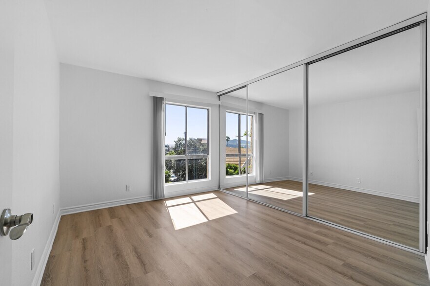 More Photos Of 600 E Olive Ave, Burbank Apartments For Sale