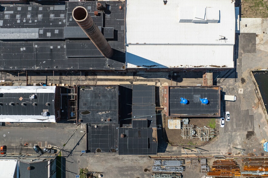 More Photos Of 300 Jefferson St, Camden Warehouse For Lease