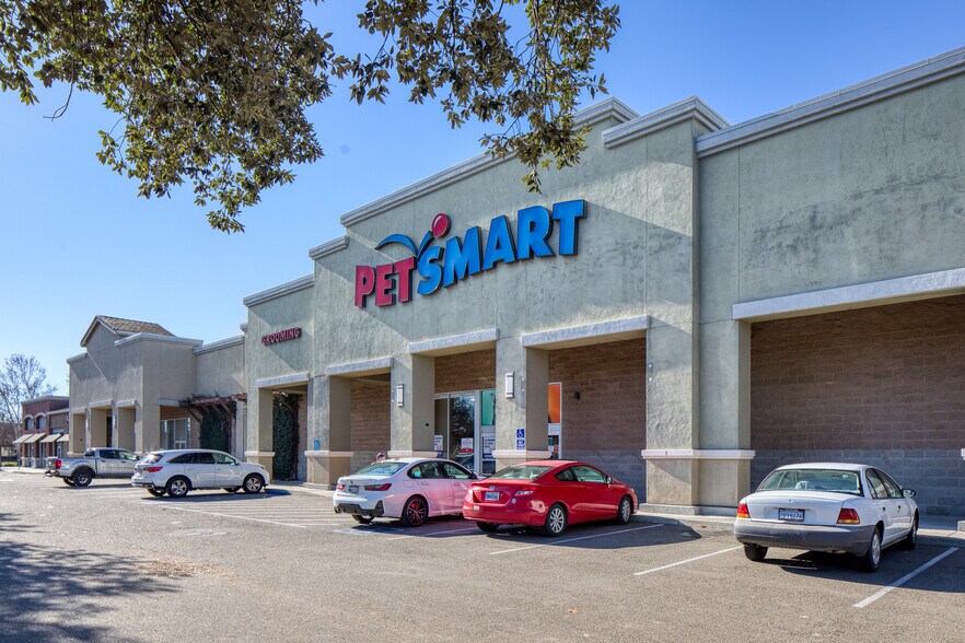 More Photos Of , Manteca General Retail For Sale