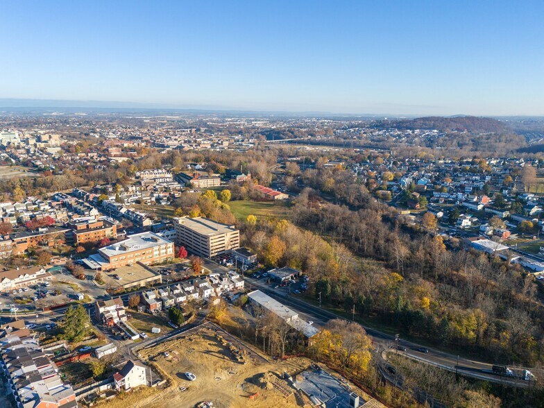 More Photos Of 1001-1015 S 5th St, Allentown Auto Repair For Sale