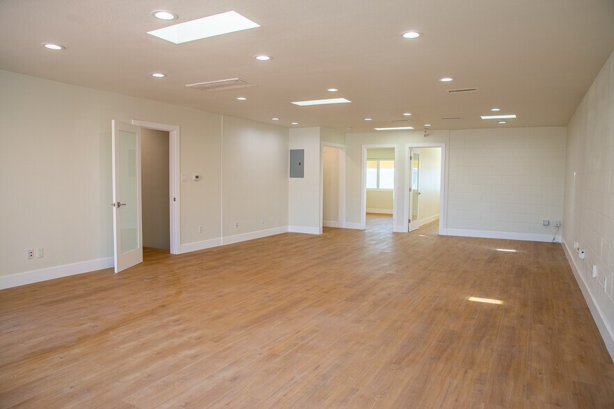 More Photos Of 540 N El Camino Real, San Clemente General Retail For Sale