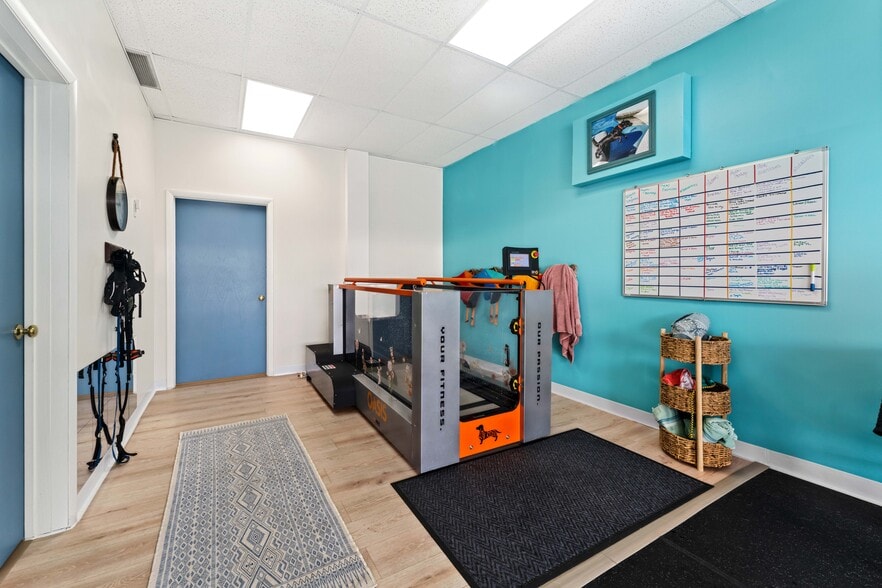 More Photos Of 1126-1130 S Garfield Ave, Traverse City Storefront For Sale