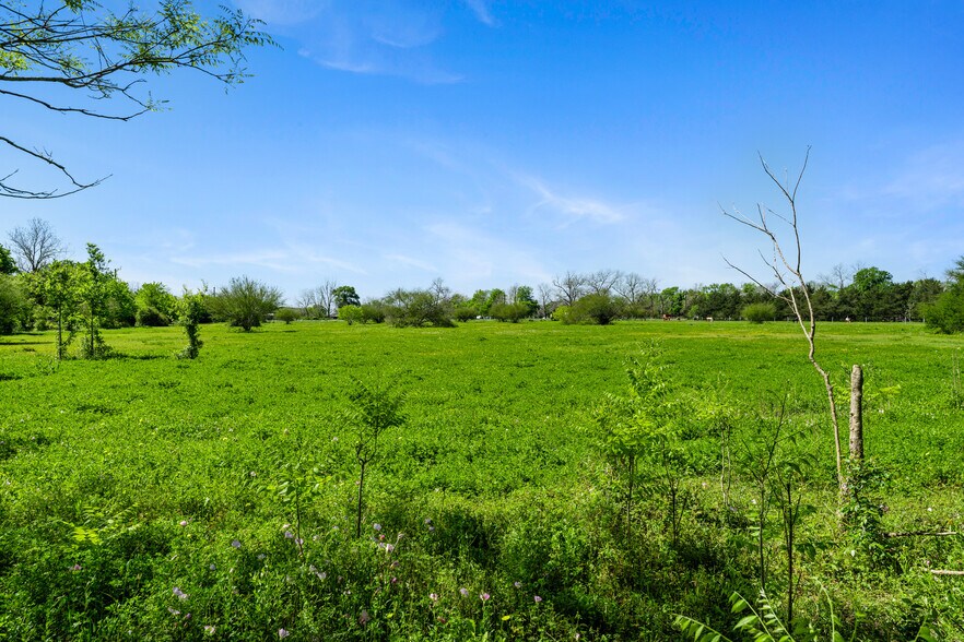More Photos Of 0 FM 1161, Hungerford Land For Sale