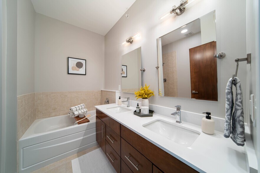 More Photos Of 3425 Plymouth Rd, Ann Arbor Apartments For Lease