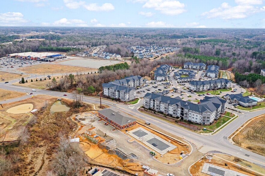 More Photos Of 2071 Ralph Stephens Rd, Holly Springs Medical For Lease