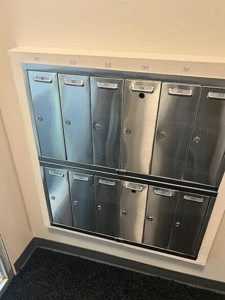 More Photos Of 11925 101st St NW, Edmonton Apartments For Sale