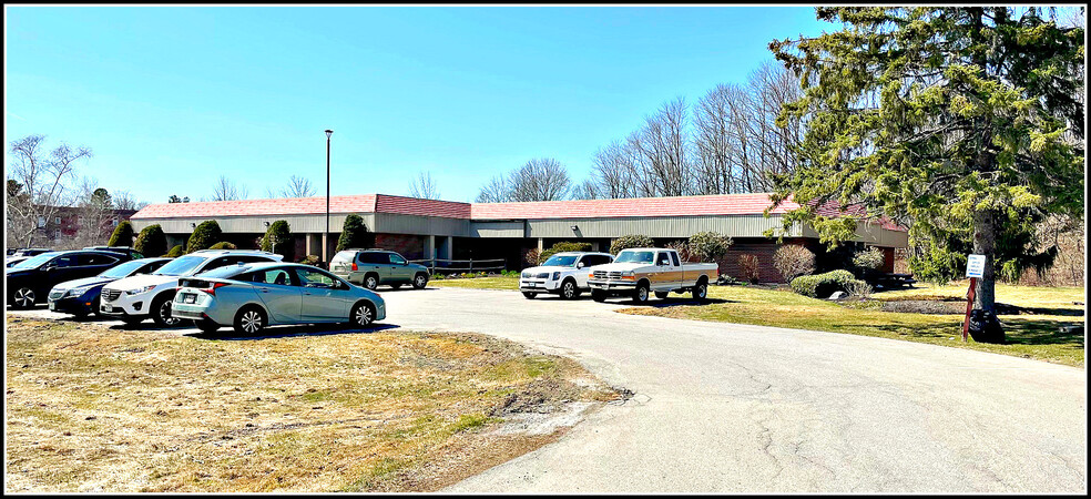 Primary Photo Of 498 Essex St, Bangor Medical For Lease