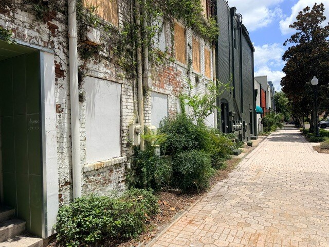 More Photos Of 128-130 N Patterson, Valdosta Storefront Retail Office For Sale
