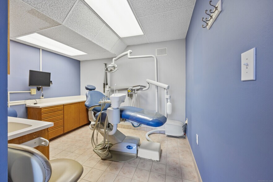More Photos Of 350 S Main St, Cheshire Medical For Sale