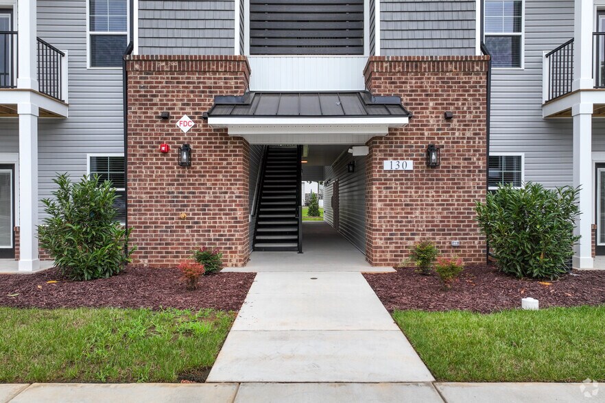 More Photos Of 143 Emerson Point Dr, Elon Apartments For Sale