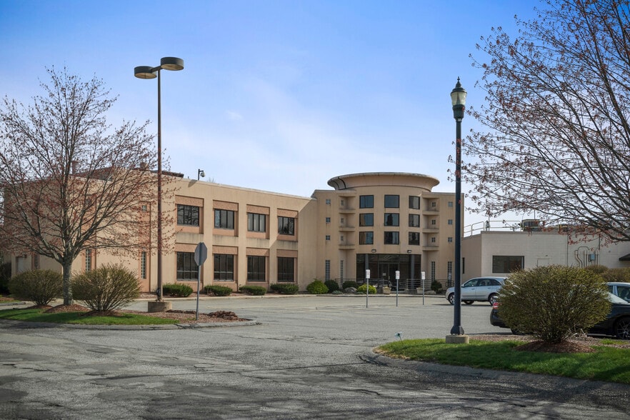 More Photos Of 890 East St, Tewksbury Light Manufacturing For Lease