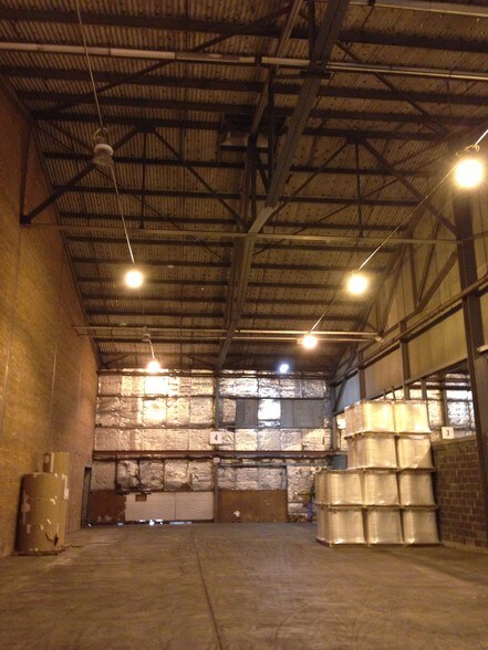 More Photos Of 157 Columbia St, Lee Warehouse For Sale