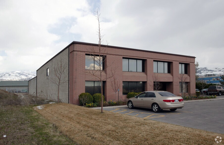More Photos Of 520 N 400 W, North Salt Lake Office For Lease