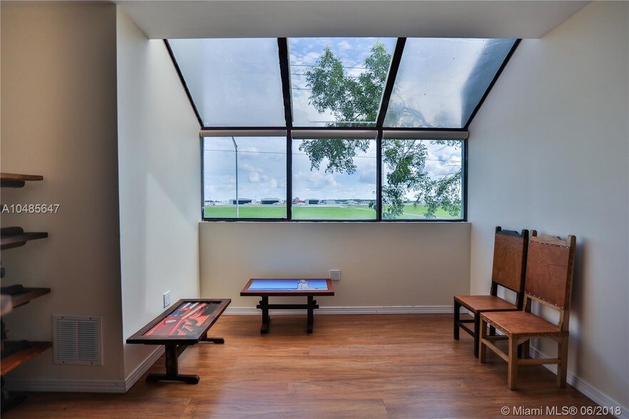 More Photos Of 14200-14238 SW 136th St, Miami Light Manufacturing For Sale