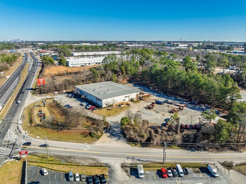 More Photos Of 5430 Ga-85 Hwy, Forest Park Distribution For Lease