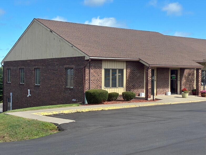 More Photos Of 1716 E Ridge Rd, Rochester Office For Sale