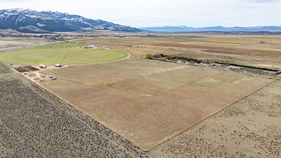 More Photos Of 700 N Center Street, Summit Land For Sale