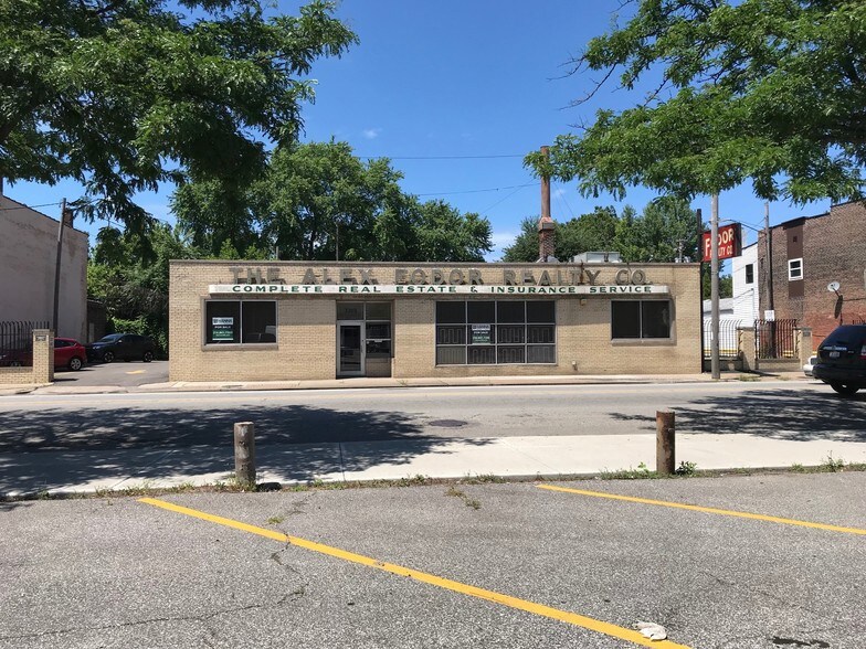 Primary Photo Of 3308 Lorain Ave, Cleveland Office For Sale