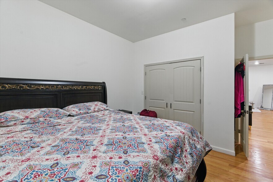 More Photos Of 265-267 Essex St st, Lawrence Apartments For Sale
