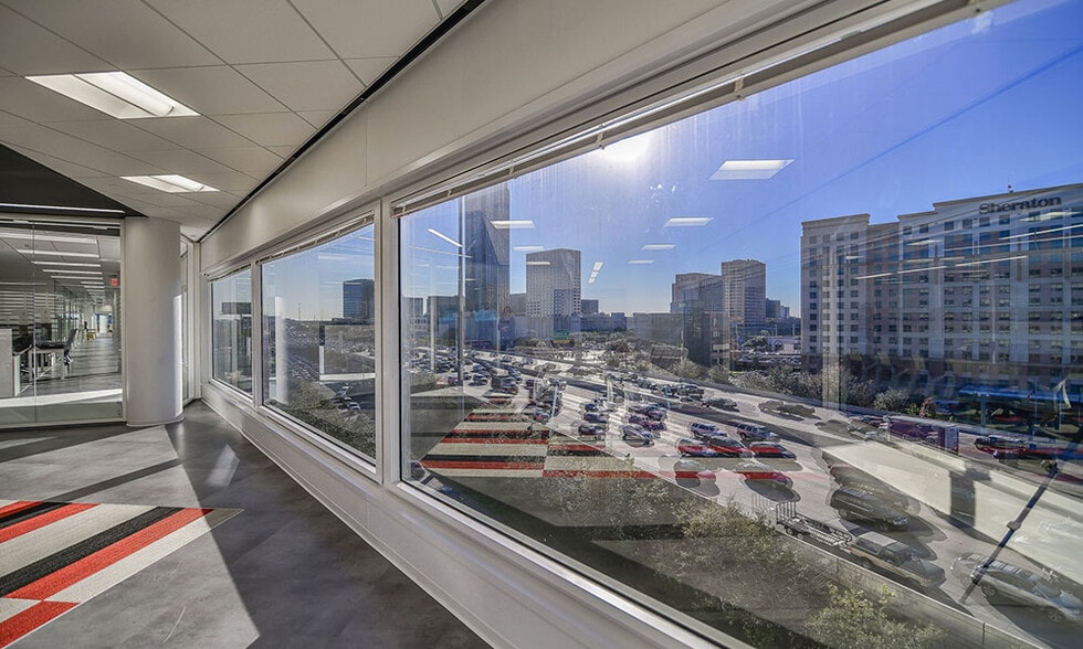 More Photos Of 2425 West Loop South, Houston Office For Lease