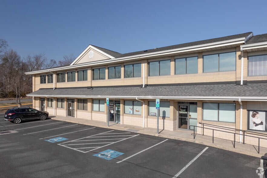 More Photos Of 7500-7548 Gardner Park Dr, Gainesville Office For Lease