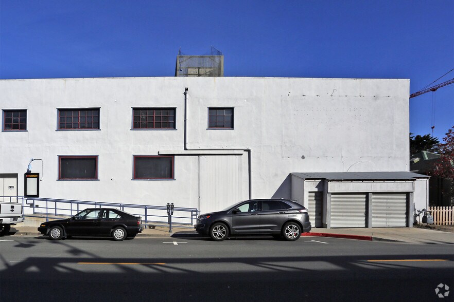 More Photos Of 640 Wave St, Monterey Movie Theatre For Lease