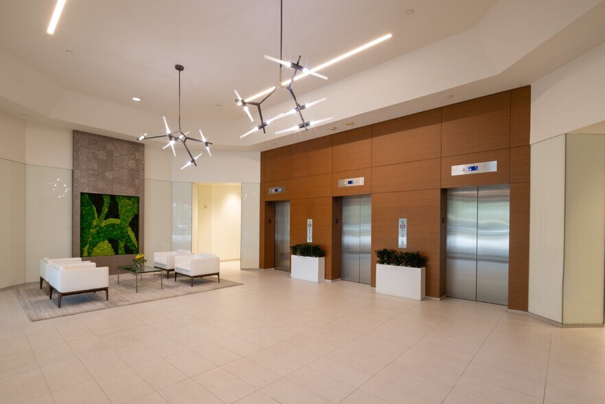More Photos Of 3379 Peachtree Rd NE, Atlanta Coworking Space