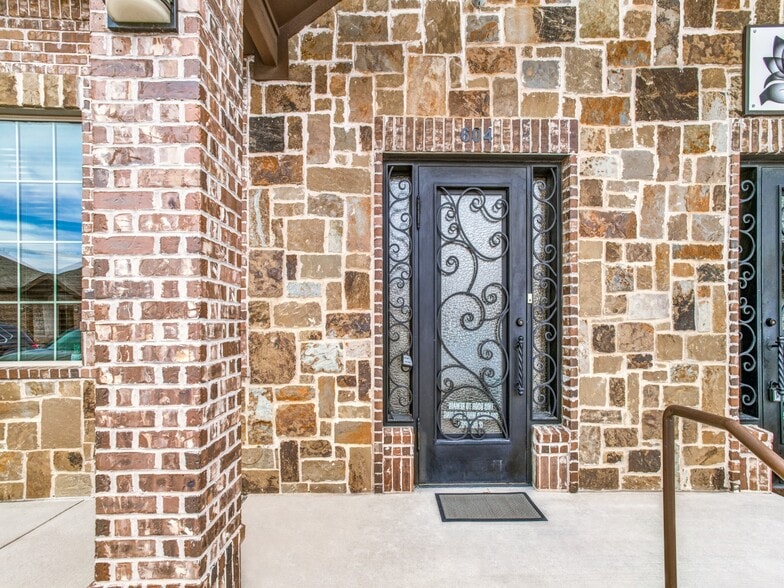 More Photos Of 9300 John Hickman Pky, Frisco Medical For Lease