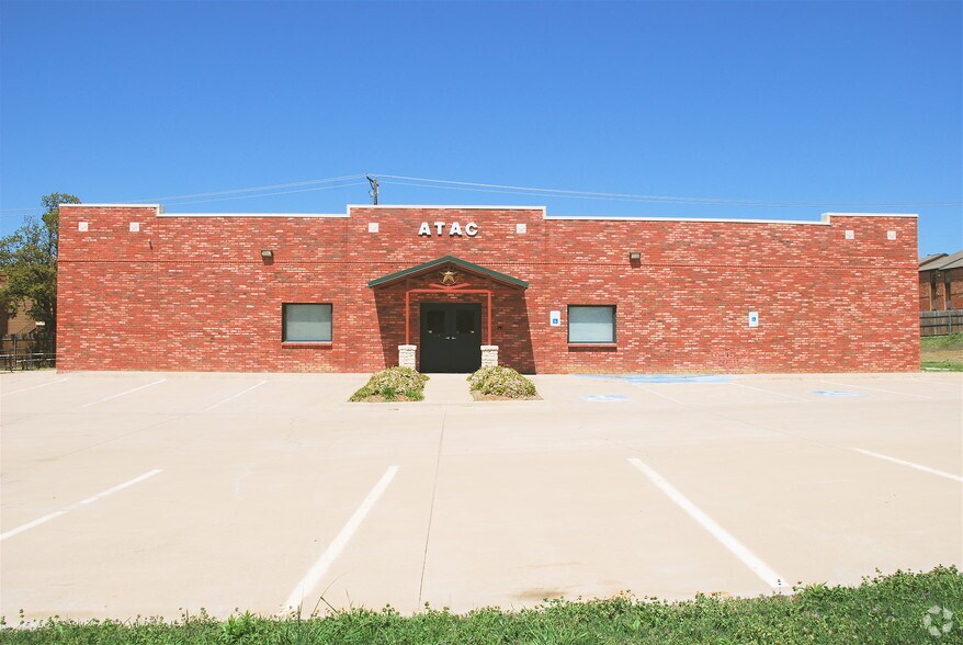 Primary Photo Of 1129 Little School Rd, Arlington Office For Sale