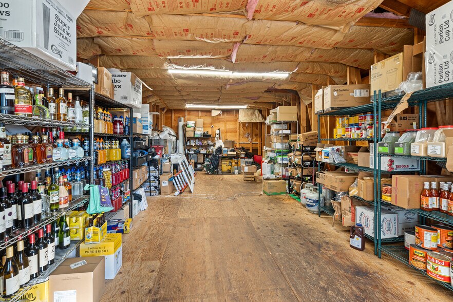 More Photos Of 401 Oak St, Brookings Specialty For Sale