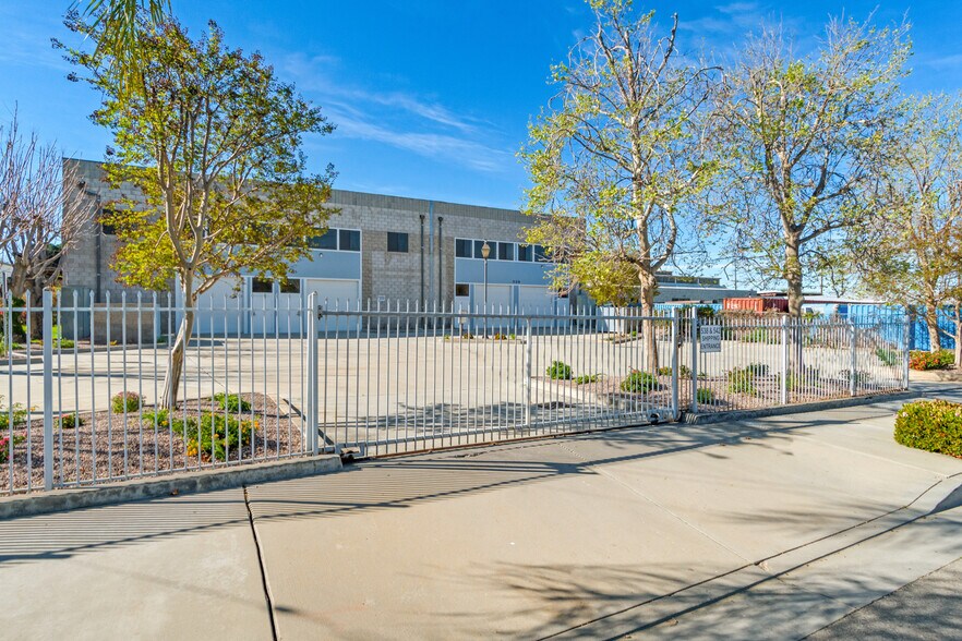 Primary Photo Of 538 E Stuart Ave, Redlands Unknown For Lease