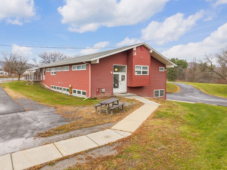 Primary Photo Of 4956 NY-30, Schoharie Flex For Sale